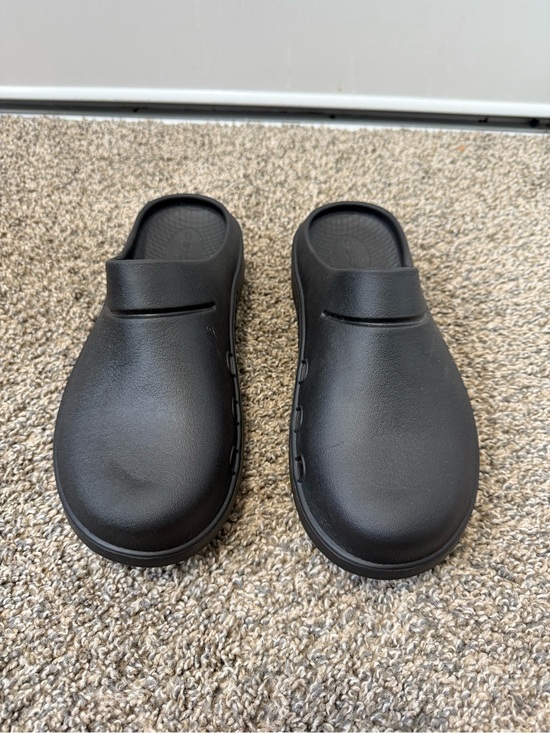 OOFOS Men’s Black Slip-On Clogs — Comfortable Work & Casual Shoes main image 4